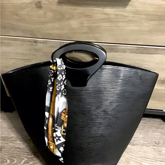 Louis Vuitton Noctambule Epi Leather Black - Picture 3 of 12